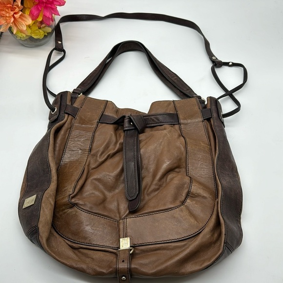 Kooba two tone brown leather crossbody cinche bag MCB6934L - Picture 1 of 16